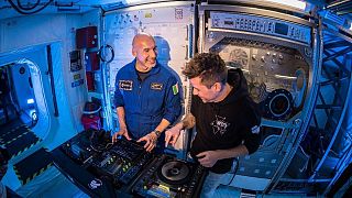 Astronauta y DJ: Luca Parmitano mezcló música electrónica desde el espacio para un crucero en Ibiza