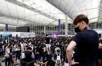 Protesta a Hong Kong: dopo gli scontri, l'aeroporto torna alla normalità