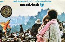 Bobbi és Nick a fesztivál hűvös reggelén, 1969. augusztusában