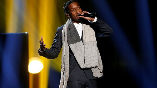Шведский суд оштрафовал рэпера A$AP Rocky Шведский суд оштрафовал рэпера A$AP Rocky