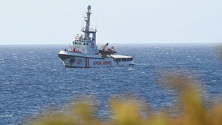 سفينة الإنقاذ "أوبن آرمز" قبالة جزيرة لامبيدوزا