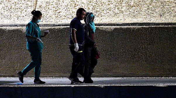 Τέλος στην περιπέτεια στη θάλασσα των μεταναστών του Open Arms Τέλος στην περιπέτεια στη θάλασσα των μεταναστών του Open Arms
