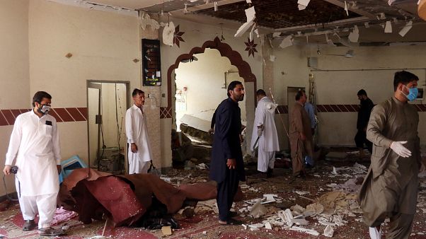 Pakistan'da patlama sonrası caminin durumu Pakistan'da patlama sonrası caminin durumu