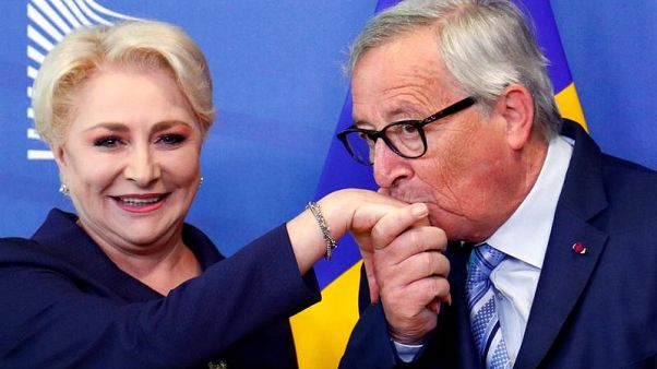 Jean-Claude Juncker galante con Viorica Dancila, primo ministro della Romania. (Bruxelles, 4.6.2019). Jean-Claude Juncker galante con Viorica Dancila, primo ministro della Romania. (Bruxelles, 4.6.2019).