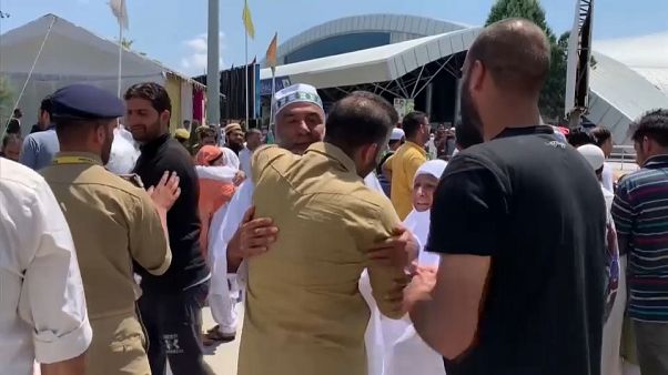بعد عودتهم من السعودية.. حجاج من كشمير يعربون عن قلقهم بشأن الوضع في الإقليم بعد عودتهم من السعودية.. حجاج من كشمير يعربون عن قلقهم بشأن الوضع في الإقليم