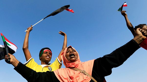 تحالف المعارضة السوداني يحدد أعضاءه الخمسة في مجلس السيادة تحالف المعارضة السوداني يحدد أعضاءه الخمسة في مجلس السيادة