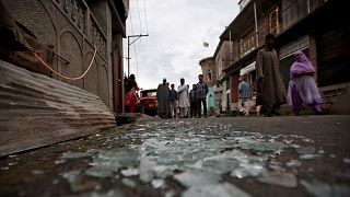 Keşmir'de Hindistan hükümetinin kısıtlamaları devam ediyor: Temel ihtiyaçlar zor karşılanıyor