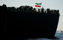 Ismeretlen vevőnek adták el az iráni tankerről az olajat