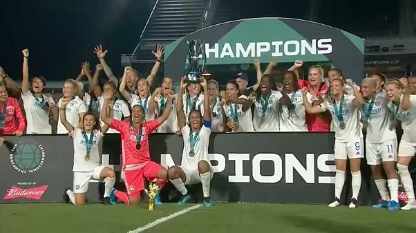 Déjà un trophée pour l'Olympique lyonnais féminin Déjà un trophée pour l'Olympique lyonnais féminin