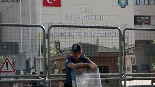 Turchia: rimossi dal loro incarico per "terrorismo" tre sindaci pro curdi