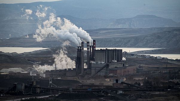 Türkiye'de kükürtdioksit emisyonları hava kalitesini tehdit ediyor Türkiye'de kükürtdioksit emisyonları hava kalitesini tehdit ediyor