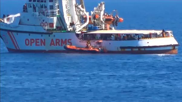 Open Arms: Συνεχίζεται το αδιέξοδο λόγω διαφωνίας Ιταλίας-Ισπανίας Open Arms: Συνεχίζεται το αδιέξοδο λόγω διαφωνίας Ιταλίας-Ισπανίας