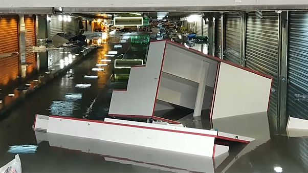 Turquie : des pluies diluviennes font un mort à Istanbul Turquie : des pluies diluviennes font un mort à Istanbul