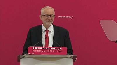 Labour-Chef Corbyn warnt vor No-Deal-Brexit