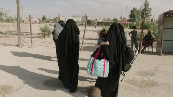 Deutschland holt 4 Kinder von IS-Anhängern heim - mehr sollen folgen Deutschland holt 4 Kinder von IS-Anhängern heim - mehr sollen folgen