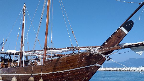 Στο Παλιό λιμάνι της Κέρκυρας έδεσε την Κυριακή 18 Αυγούστου 2019, το βράδυ το 40μετρο παραδοσιακό ξύλινο σκάφος του Κατάρ Στο Παλιό λιμάνι της Κέρκυρας έδεσε την Κυριακή 18 Αυγούστου 2019, το βράδυ το 40μετρο παραδοσιακό ξύλινο σκάφος του Κατάρ