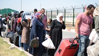  Kurban bayramı dolayısıyla ülkelerine giden Suriyeliler, Türkiye'ye geri dönüyor.  