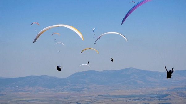 Mondiali di parapendio: Italia regina nei cieli macedoni Mondiali di parapendio: Italia regina nei cieli macedoni