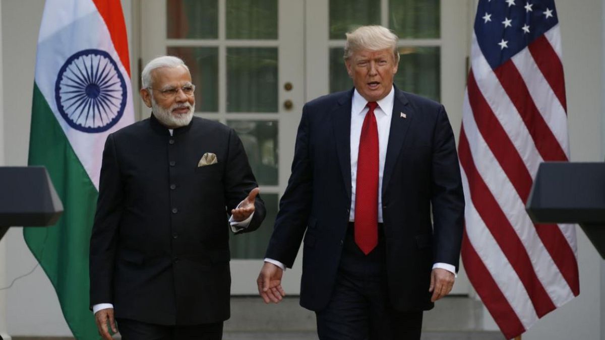 بحران کشمیر؛ گفتگوی تلفنی دونالد ترامپ با رهبران هند و پاکستان