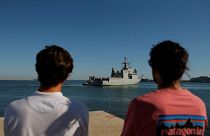 İtalya'nın ülkeye almadığı 107 göçmen için İspanya askeri gemi gönderiyor