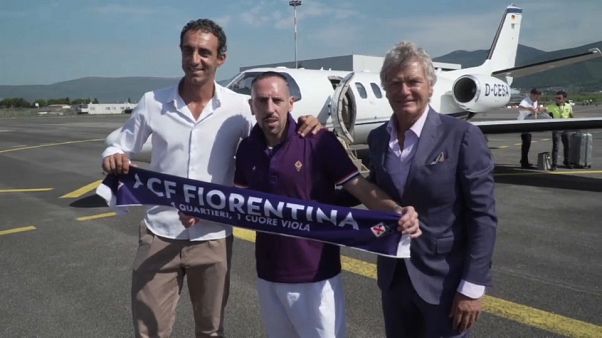 Ribéry è a Firenze! Due anni di contratto con la Viola Ribéry è a Firenze! Due anni di contratto con la Viola