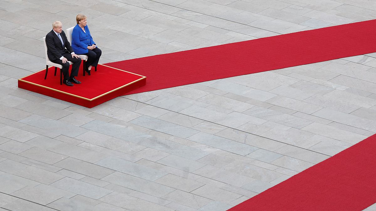 Boris Johnson e Angela Merkel: vicini o lontani ad un accordo? 