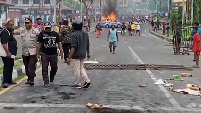 Δυτική Παπούα: Βίαια επεισόδια μετά τη σύλληψη φοιτητών από τις αρχές της Ινδονησίας