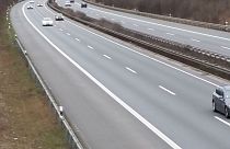 Wieder auf der Autobahn: 8-Jähriger fährt 180 km/h und baut Unfall