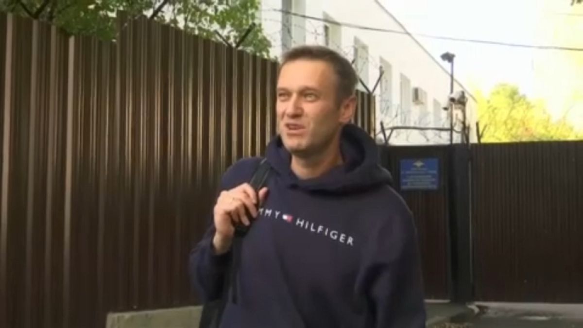 El opositor ruso Navalni sale de prisión y prevé más protestas