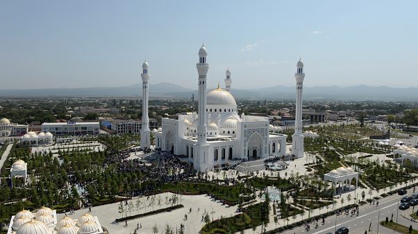 مسجد "فخر المسلمين" في الشيشان مسجد "فخر المسلمين" في الشيشان