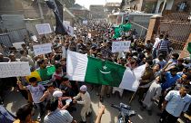 La India mantiene su férreo control policial sobre Cachemira acrecentando las protestas