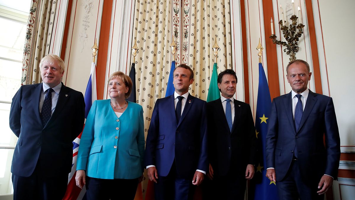 G7 ülkelerinin liderleri toplantı öncesi bir araya geldi (Boris Johnson, Angela Merkel, Emmanuel Maron, Giuseppe Conte, Donald Tusk)