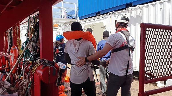 Ocean Viking gemisinde 2 haftadır bekletilen 356 göçmen Malta'da karaya indi Ocean Viking gemisinde 2 haftadır bekletilen 356 göçmen Malta'da karaya indi
