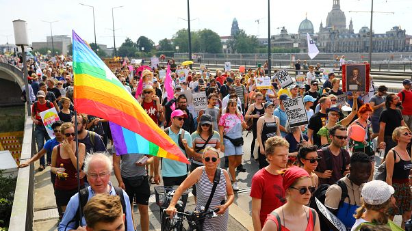"#Unteilbar": 35.000 Menschen demonstrieren gegen Rechts "#Unteilbar": 35.000 Menschen demonstrieren gegen Rechts