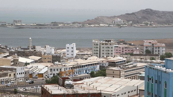 Husiler: İHA ile Suudi Arabistan'ın güneybatısında havalimanını vurduk Husiler: İHA ile Suudi Arabistan'ın güneybatısında havalimanını vurduk