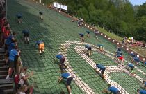 شاهد: 1800 رياضي يشاركون في سباق "ال400 متر الأصعب في العالم"