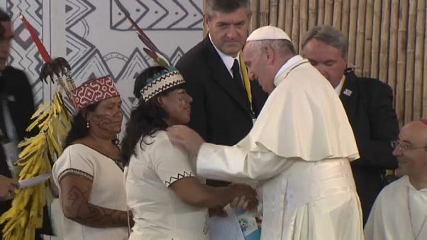Il Papa prega per l'Amazzonia e non solo per la fine degli incendi Il Papa prega per l'Amazzonia e non solo per la fine degli incendi