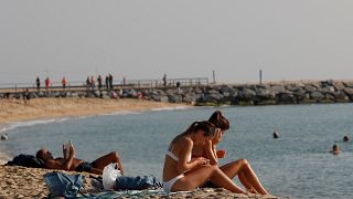 إخلاء شاطئ في برشلونة بسبب عبوة ناسفة
