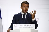 Macron, kendisine eşi üzerinden gönderme yapan Brezilya lideri Bolsonaro'yu saygısızlıkla suçladı