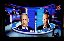 Un écran de télévision affiche les résultats des élections israéliennes