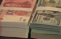 Moeda chinesa desvaloriza para níveis históricos