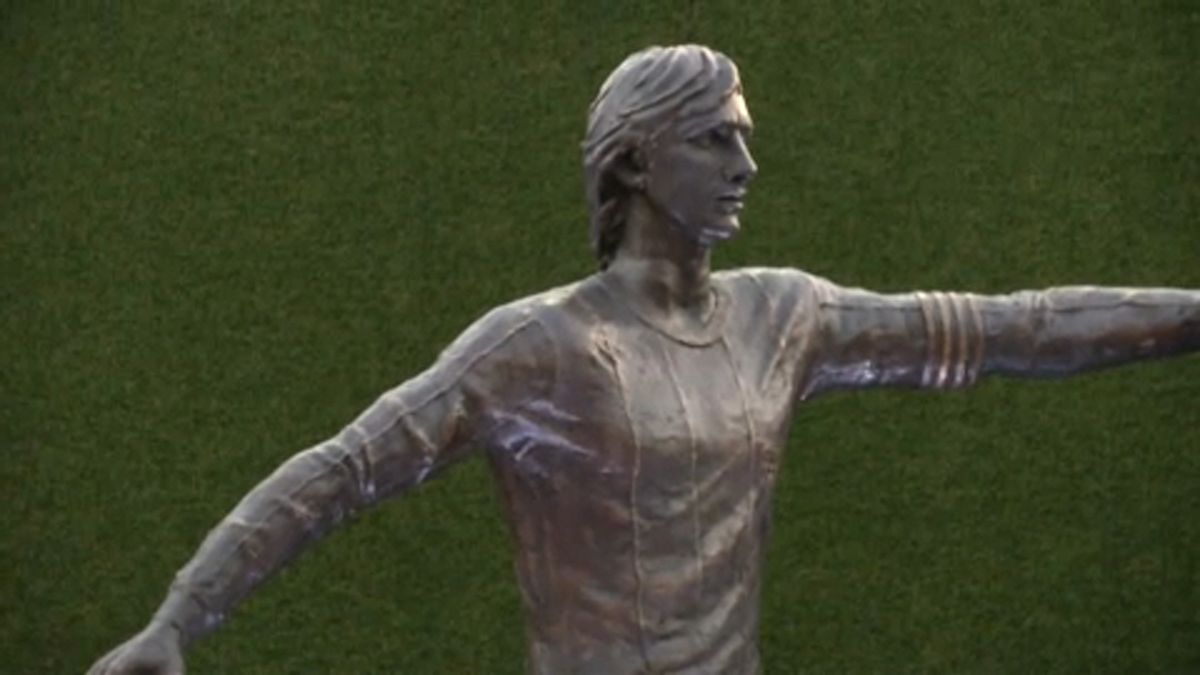 Cruyff-szobor Barcelonában