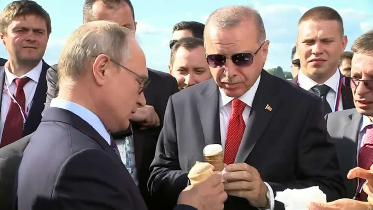 Video | Rusya Devlet Başkanı Putin Cumhurbaşkanı Erdoğan'a dondurma ısmarladı