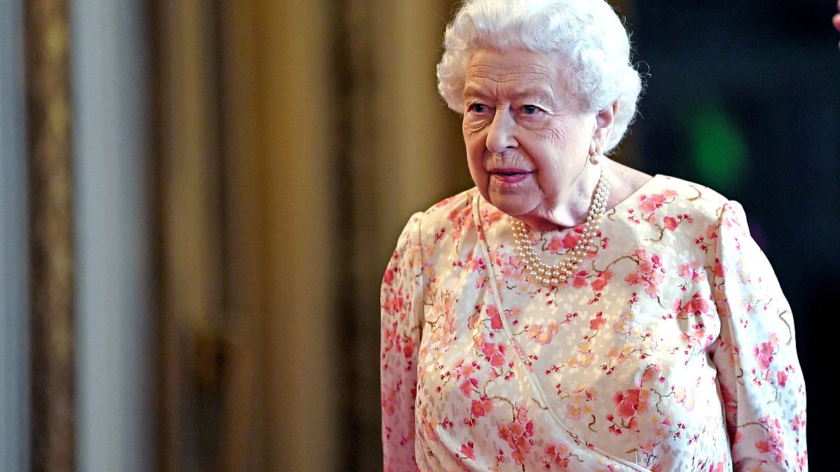 La reina Isabel II acepta la suspensión del Parlamento propuesta por Johnson
