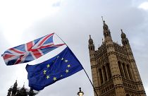 H βασίλισσα ενέκρινε την αναστολή λειτουργίας του Κοινοβουλίου