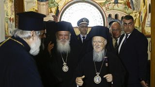 Ο Οικουμενικός Πατριάρχης Βαρθολομαίος και ο Αρχιεπίσκοπος Αθηνών και πάσης Ελλάδος Ιερώνυμος