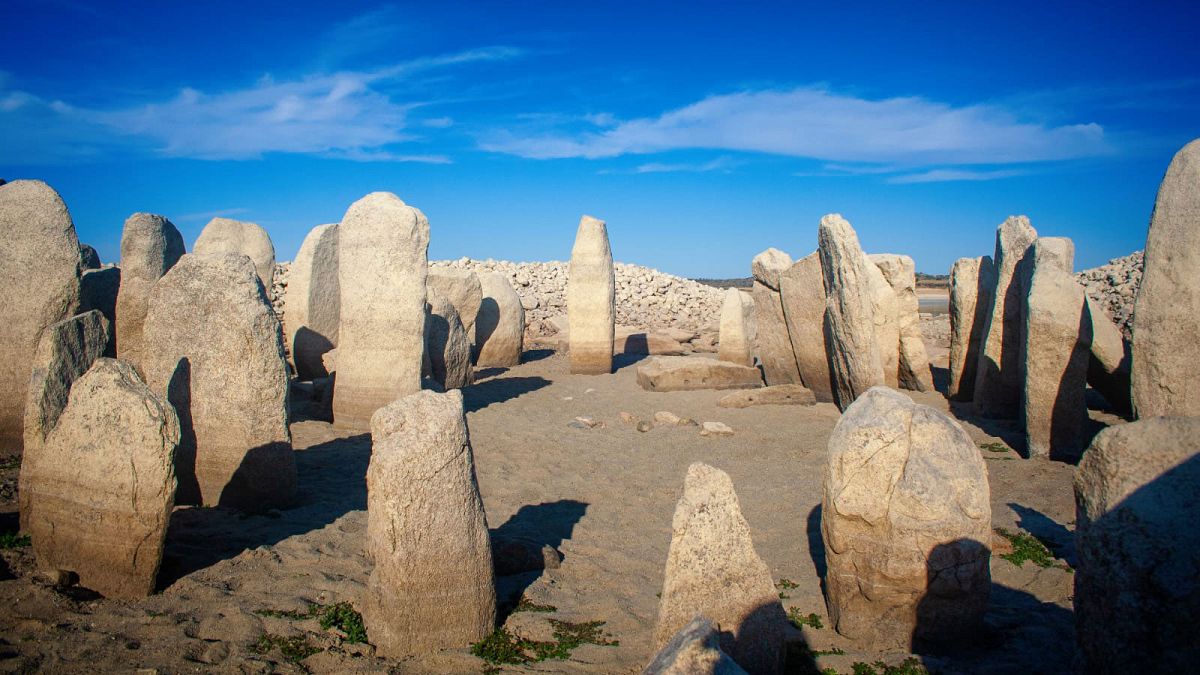 Un'eccezionale siccità fa tornare alla luce la "Stonehenge spagnola"