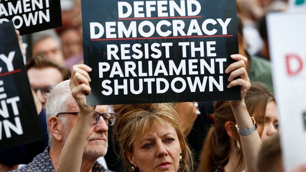 Indignación y protestas en el Reino Unido por el cierre del Parlamento Indignación y protestas en el Reino Unido por el cierre del Parlamento