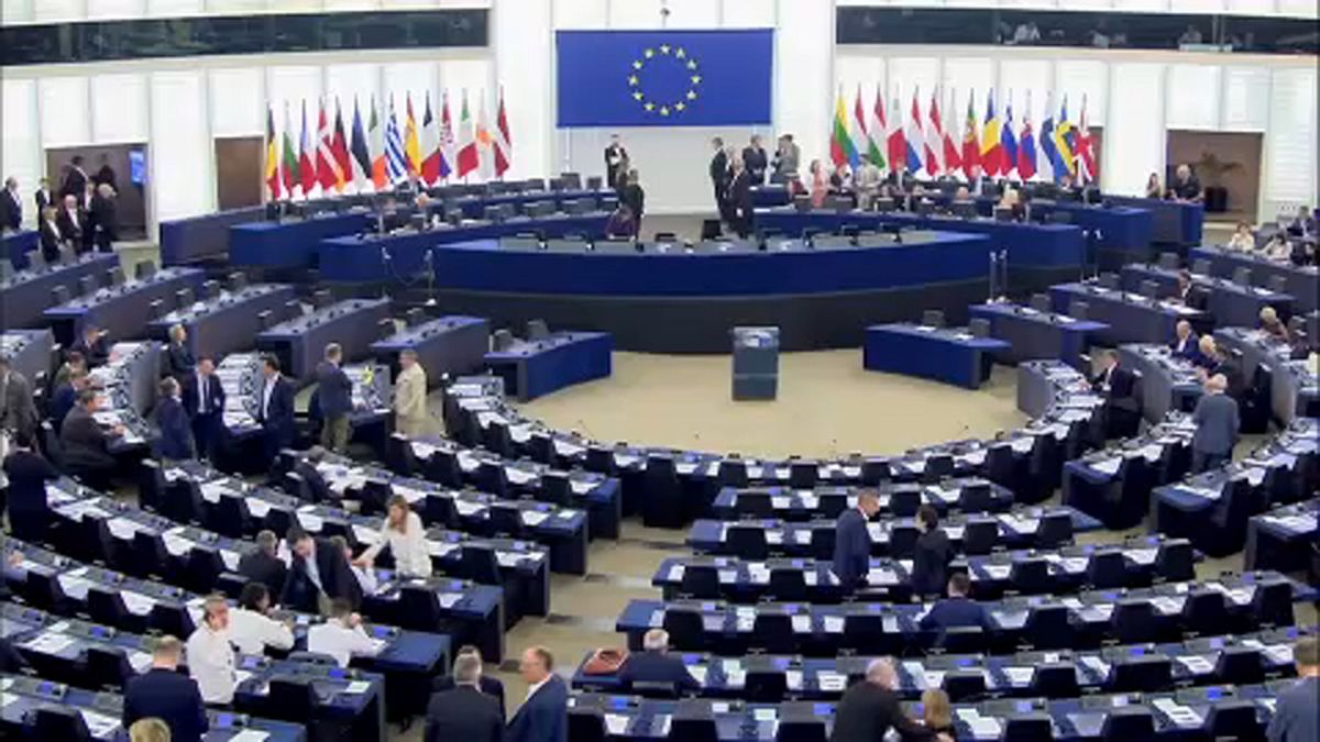 Megoszlik az EP-képviselők véleménye a brexitről és Boris Johnsonról