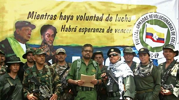 FARC liderlerinden Ivan Marquez kod adlı Luciano Marin, yeniden silahlanacaklarını bildirdi FARC liderlerinden Ivan Marquez kod adlı Luciano Marin, yeniden silahlanacaklarını bildirdi